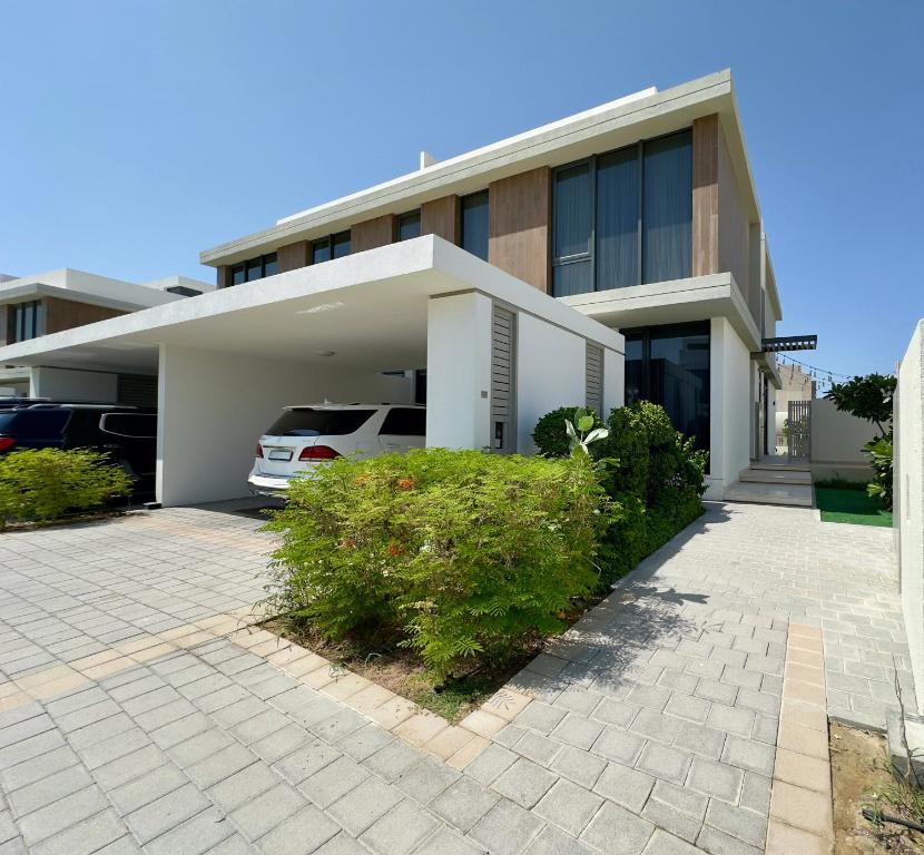 Family Villa - Dubai Hills